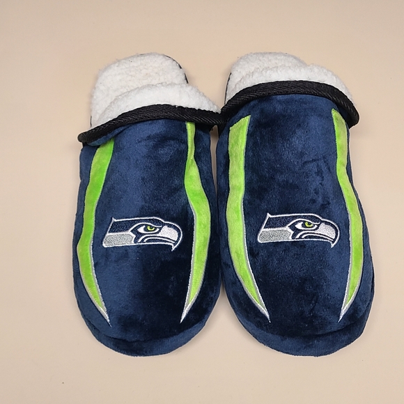 Foco NFL Seattle Seahawks football faux fur plush slippers size 11 - Picture 2 of 9